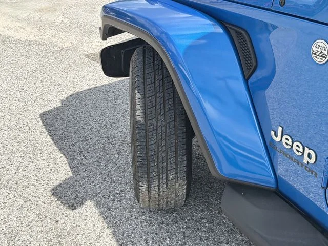 Used 2021 Blue Jeep Overland image 35