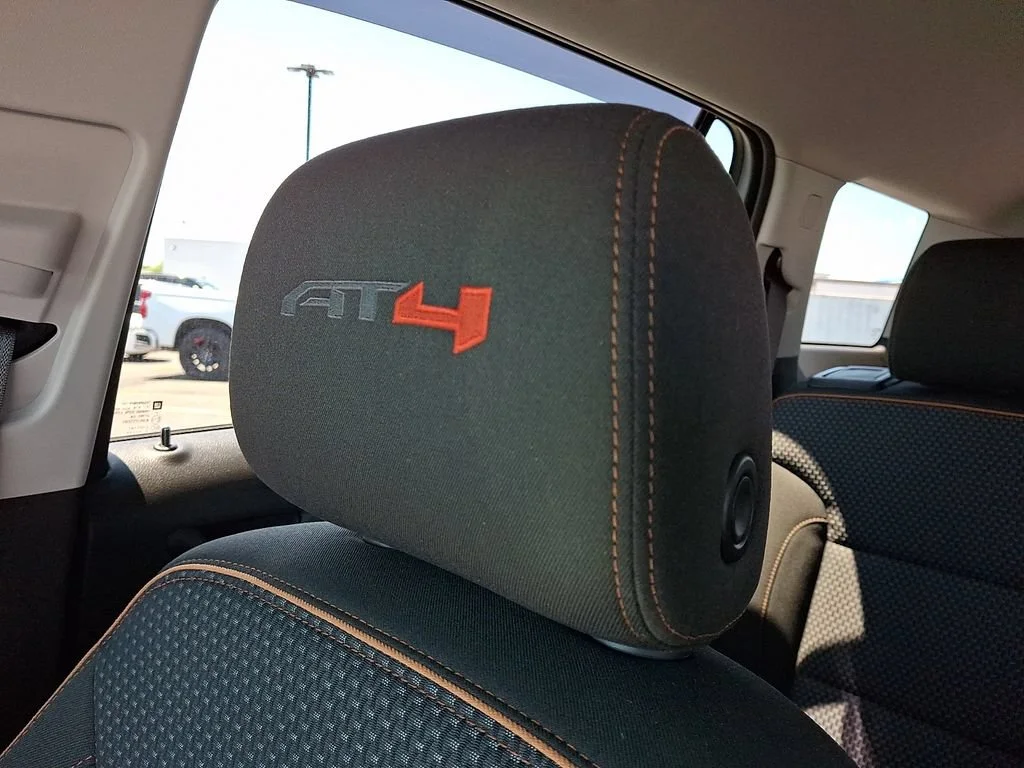 Used 2021 EBONY TWILIGHT METALLIC GMC AT4 image 18