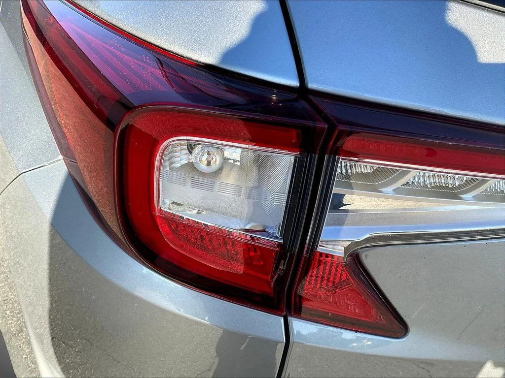 Used 2022 Lunar Silver Metallic Acura Base image 22