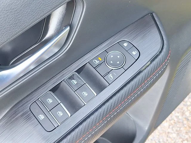 Used 2025 Yellow Nissan SR image 12