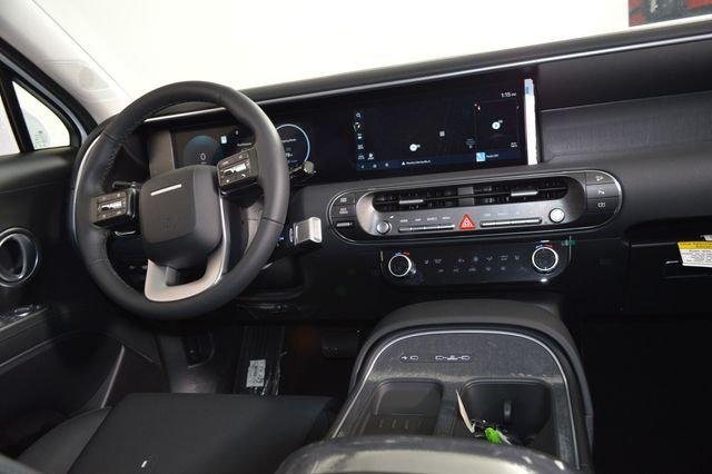 New 2026 White Hyundai SEL 8P image 65