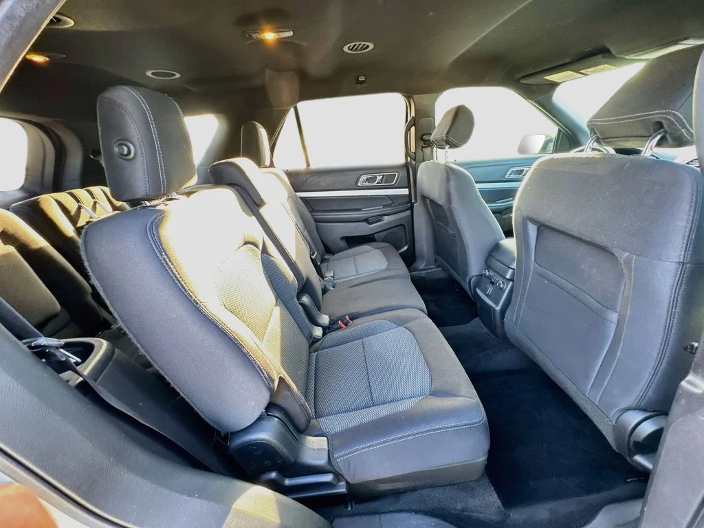 Used 2017 Silver Ford XLT image 32