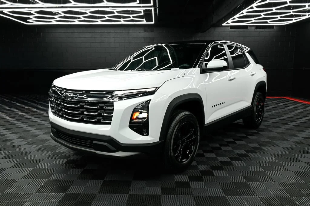 New 2026 Summit White Chevrolet LT image 8