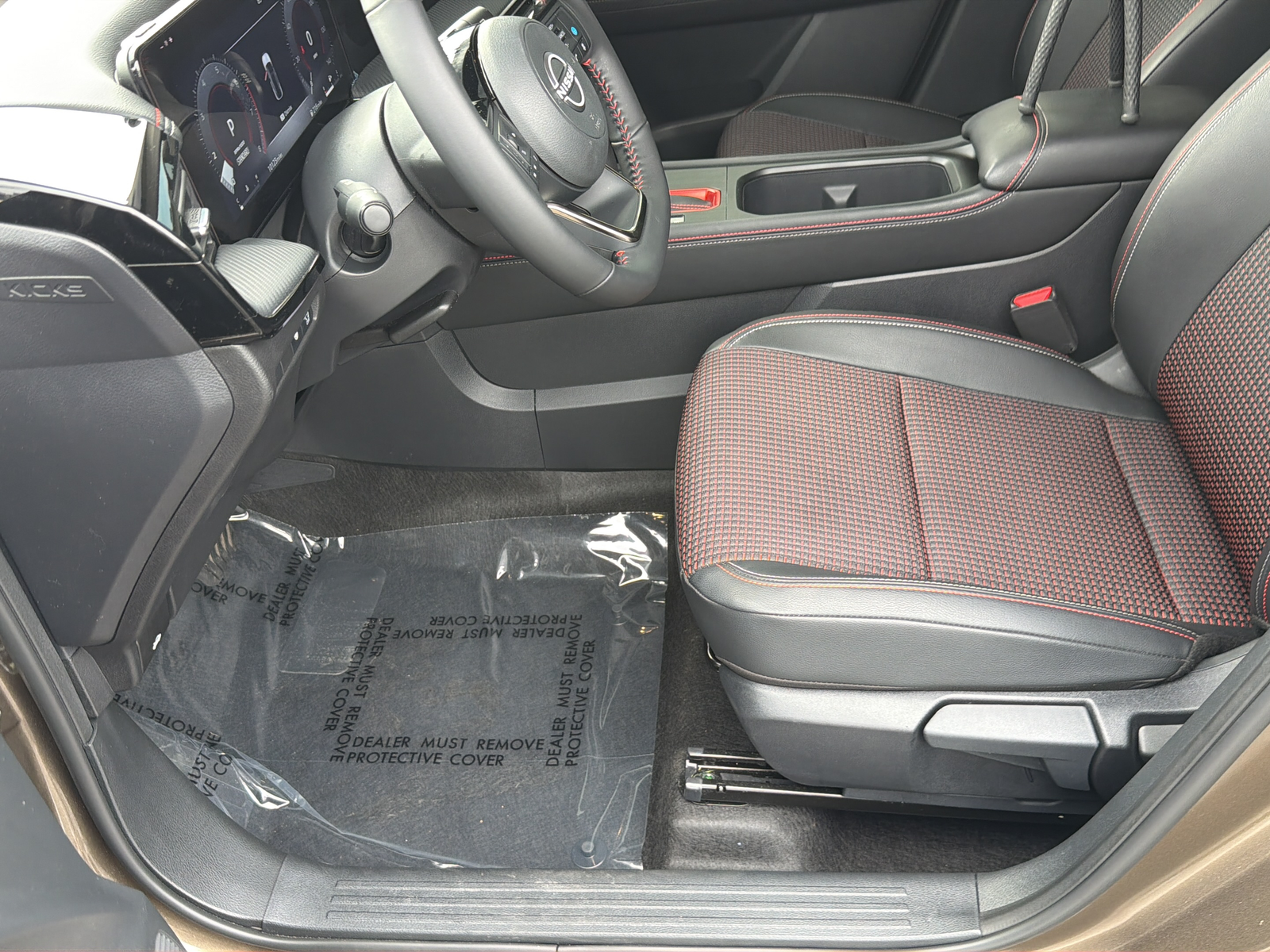 Certified Used 2025 Brown Nissan SR image 29