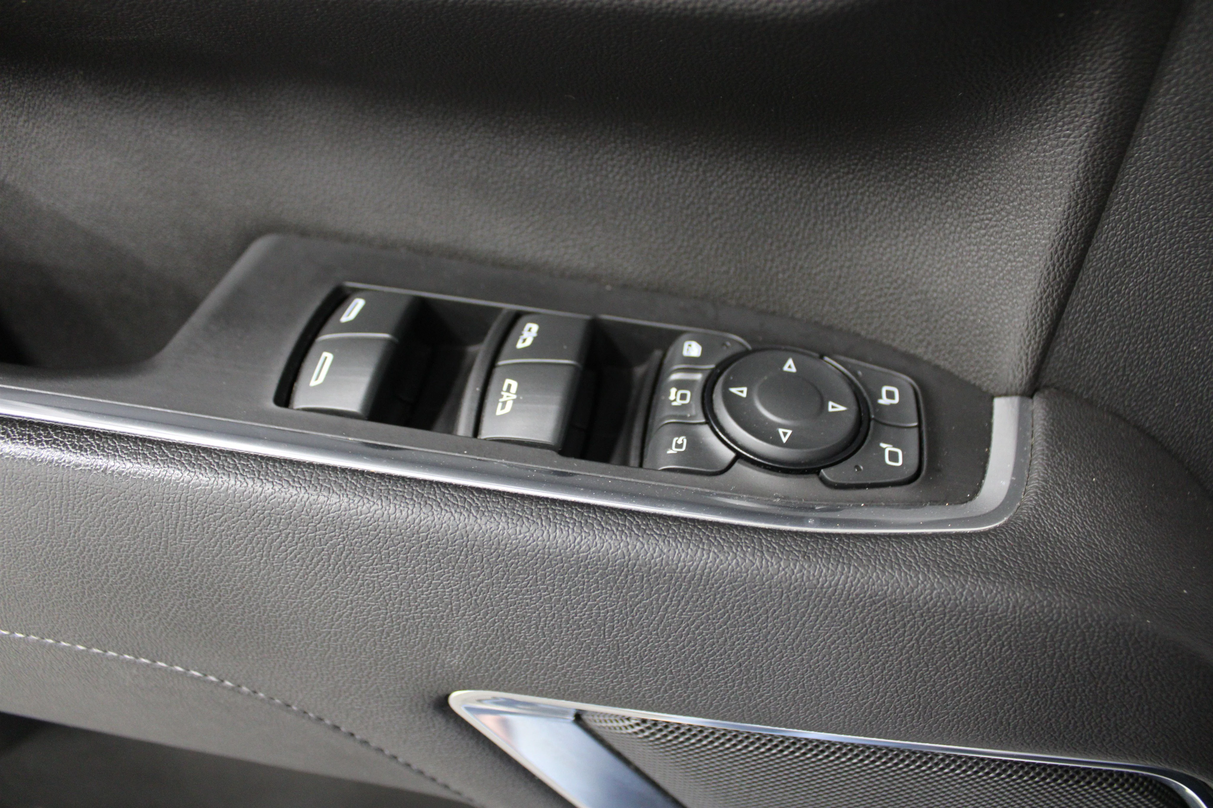 2024 Chevrolet Silverado 2500HD LTZ - Photo 7