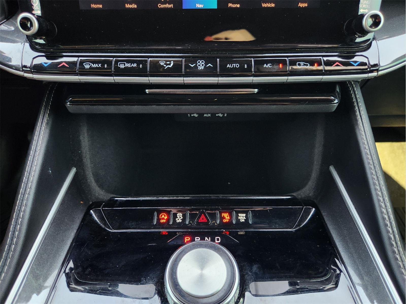 2022 Jeep Wagoneer photo 17 of 32