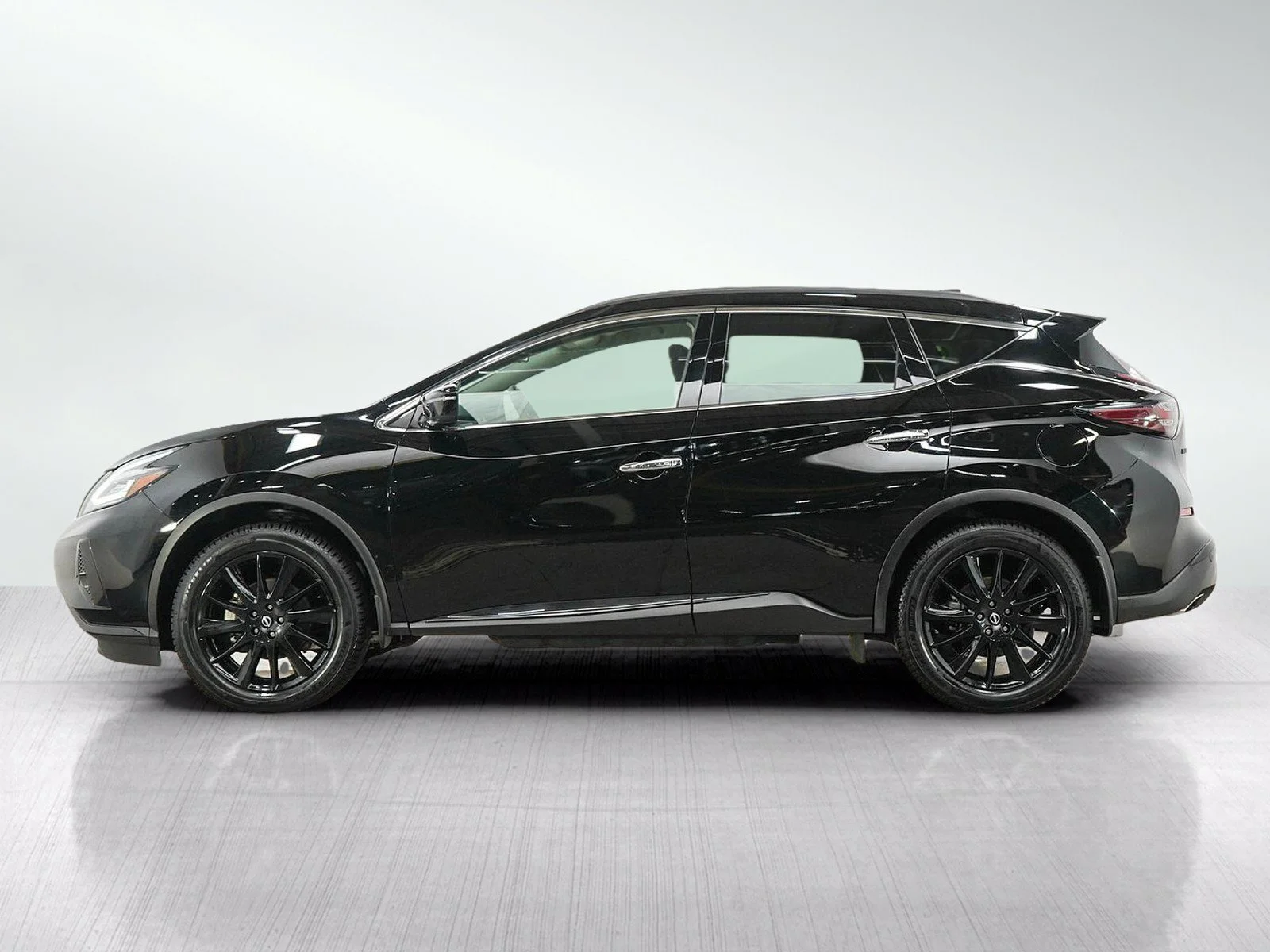 Used 2023 Super Black Nissan SV image 2