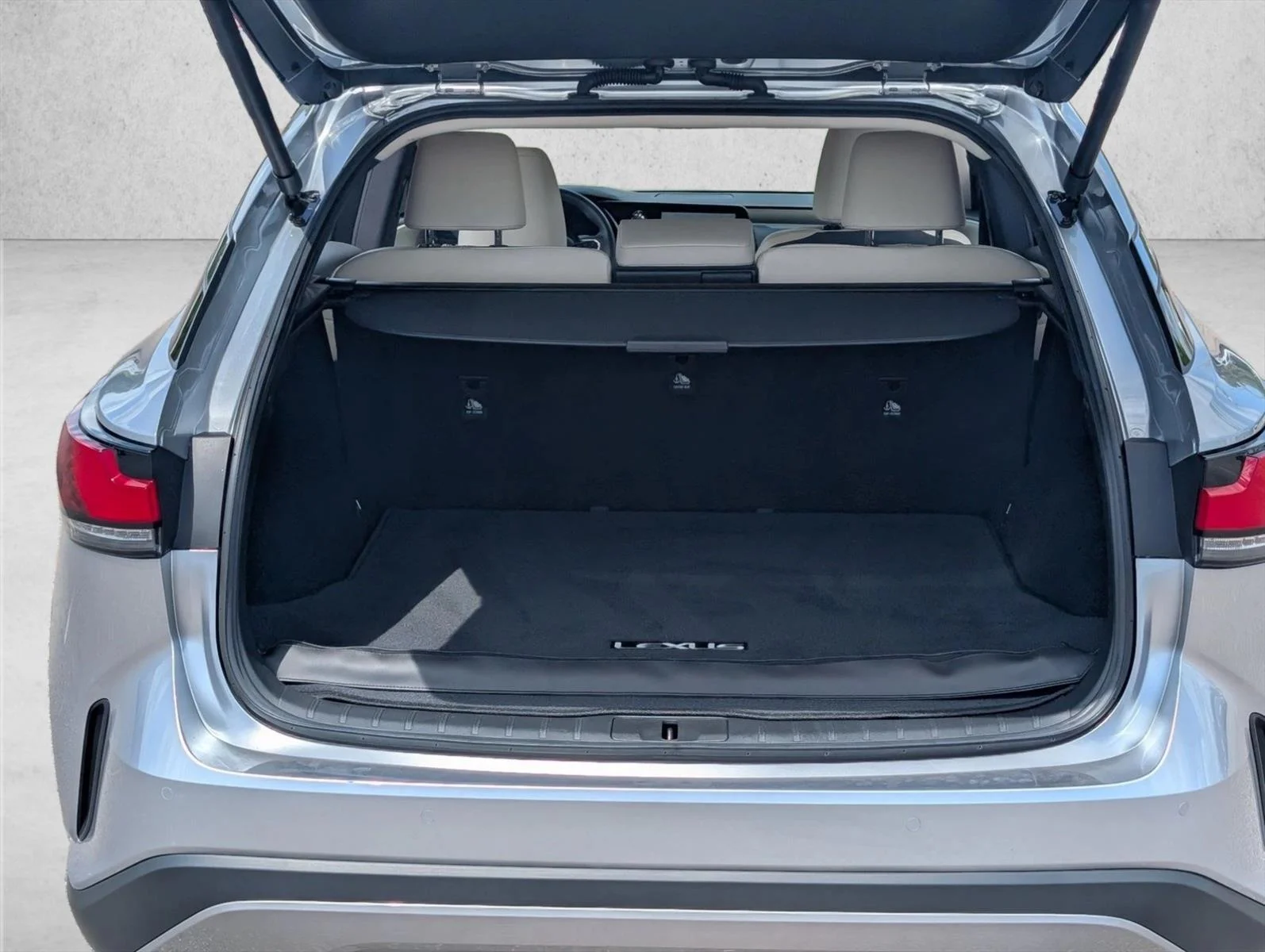 Certified Used 2024 Iridium Lexus RX 350 image 6