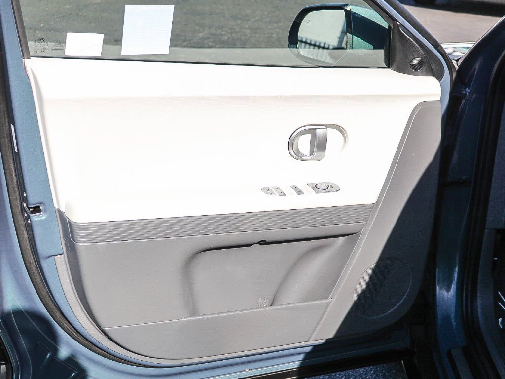 Used 2024 Green Hyundai SEL image 21