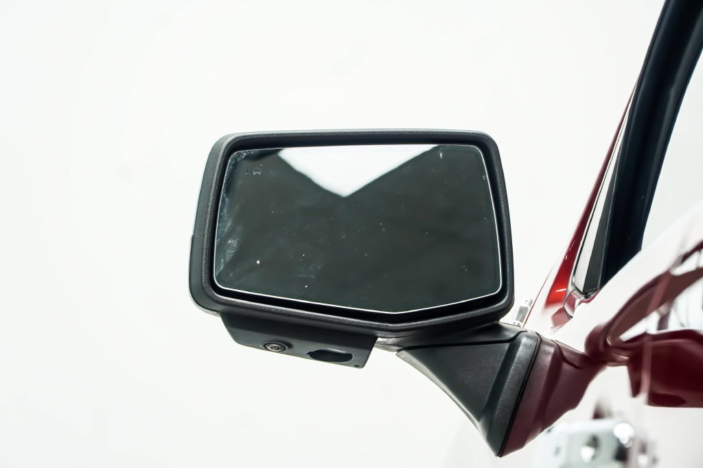 Used 2023 Red Chevrolet High Country image 18