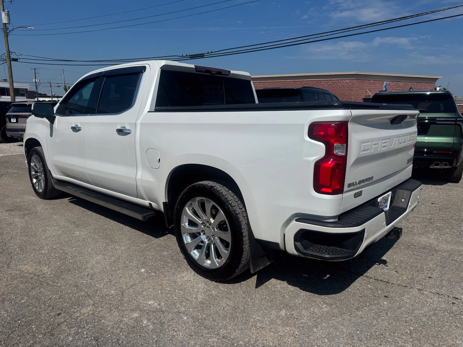 Used 2020 Beige Chevrolet High Country image 4