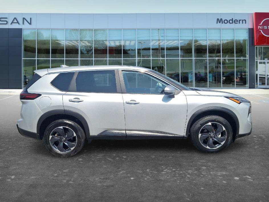 Used 2025 Brilliant Silver Metallic Nissan SV image 4