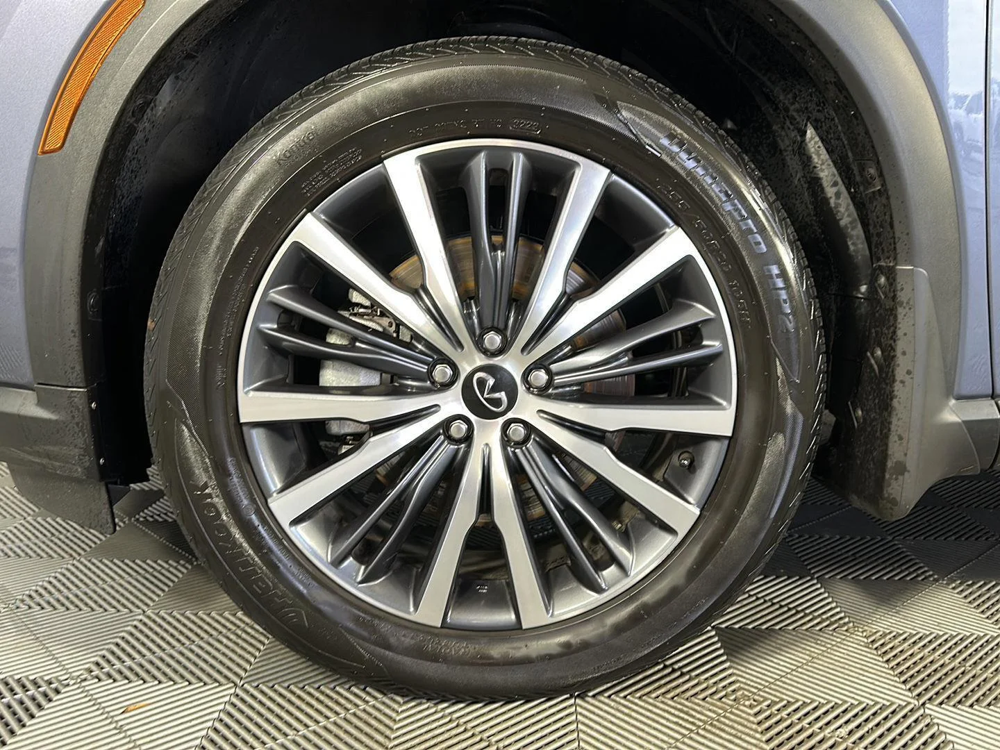 Used 2024 Moonbow Blue/Black Obsidian INFINITI AUTOGRAPH image 6