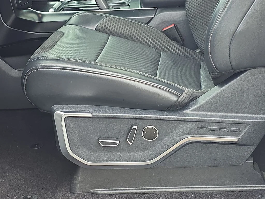 Certified Used 2023 Oxford White Ford Raptor image 26