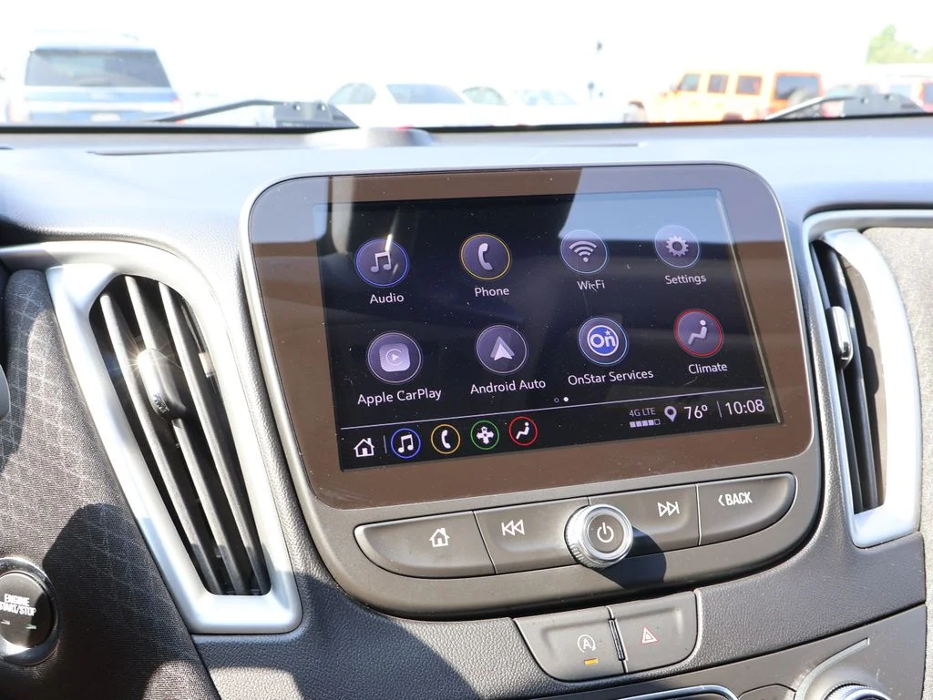 Used 2024 White Chevrolet LT image 32