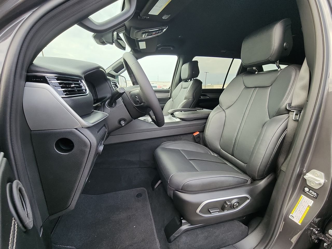 New 2026 Baltic-Gray Metallic Clear-Coat Exterior Paint Jeep Limited Altitude image 11
