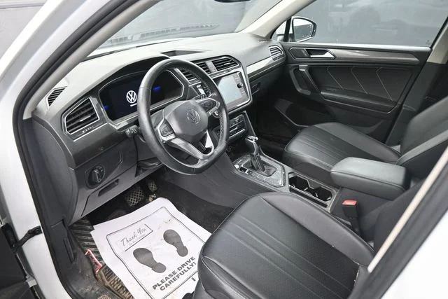 Used 2022 White Volkswagen 2.0T SE image 22