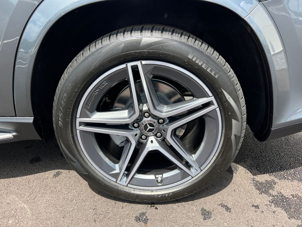 New 2026 Selenite Grey Metallic Mercedes-Benz GLS 450 image 36