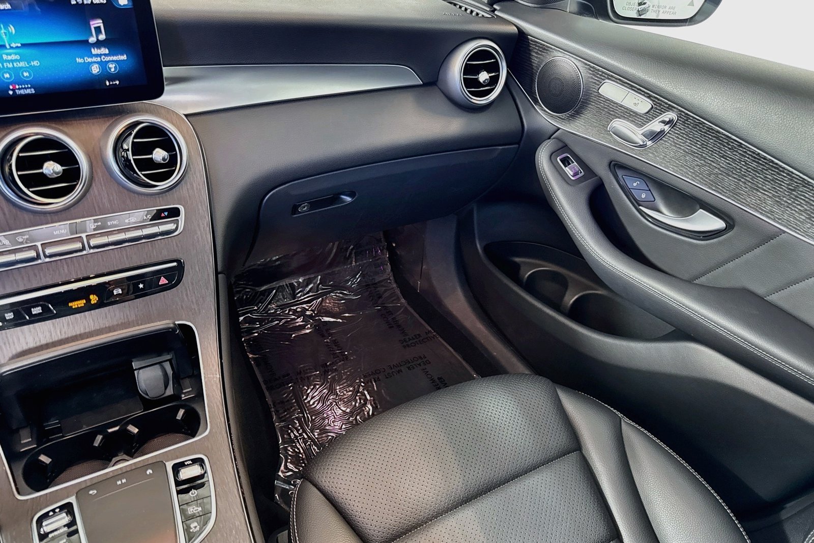 Certified Used 2022 Black Mercedes-Benz GLC 300 image 22