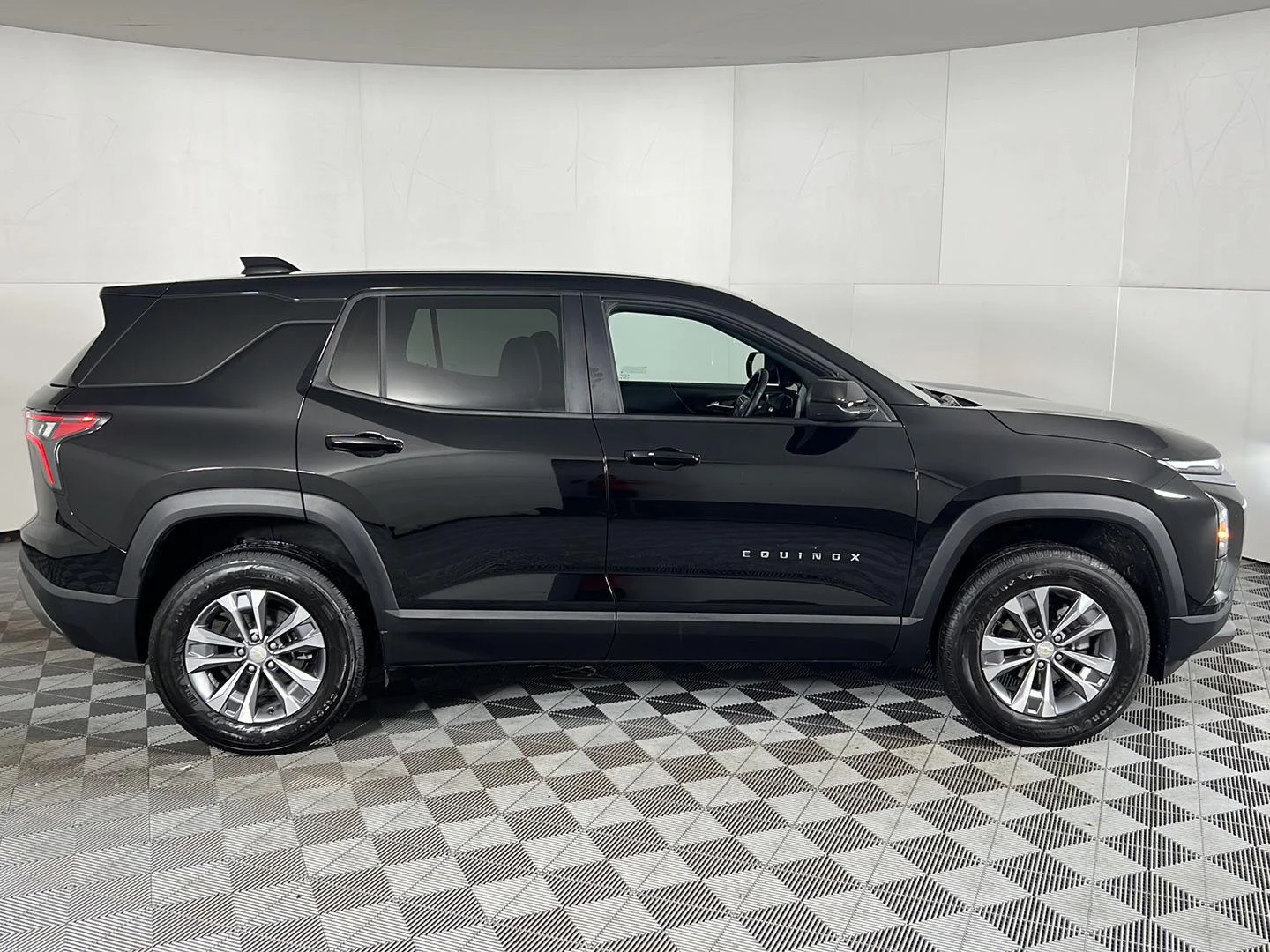 New 2026 Mosaic Black Metallic Chevrolet LT image 27