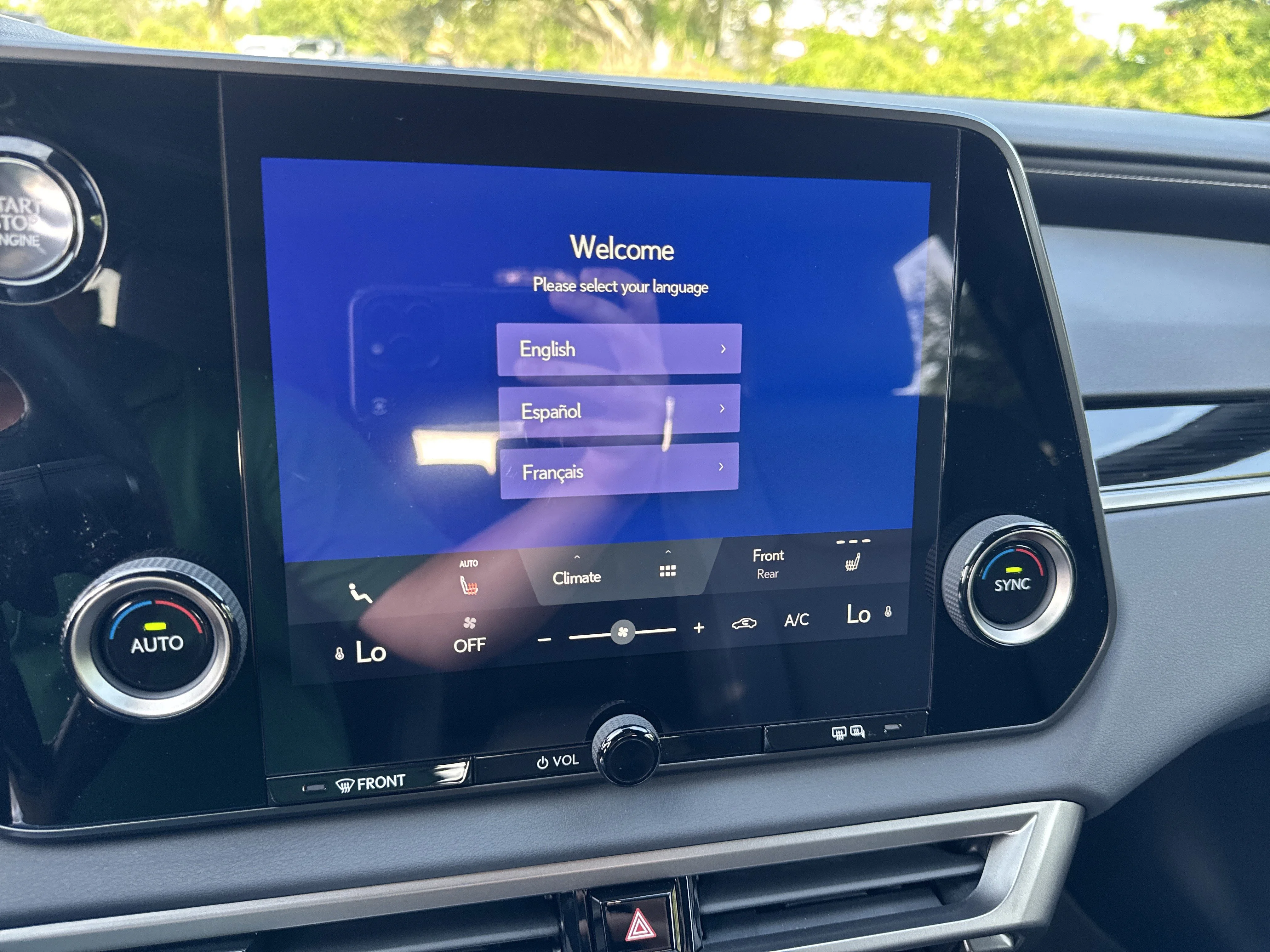 Used 2025  Lexus  image 18