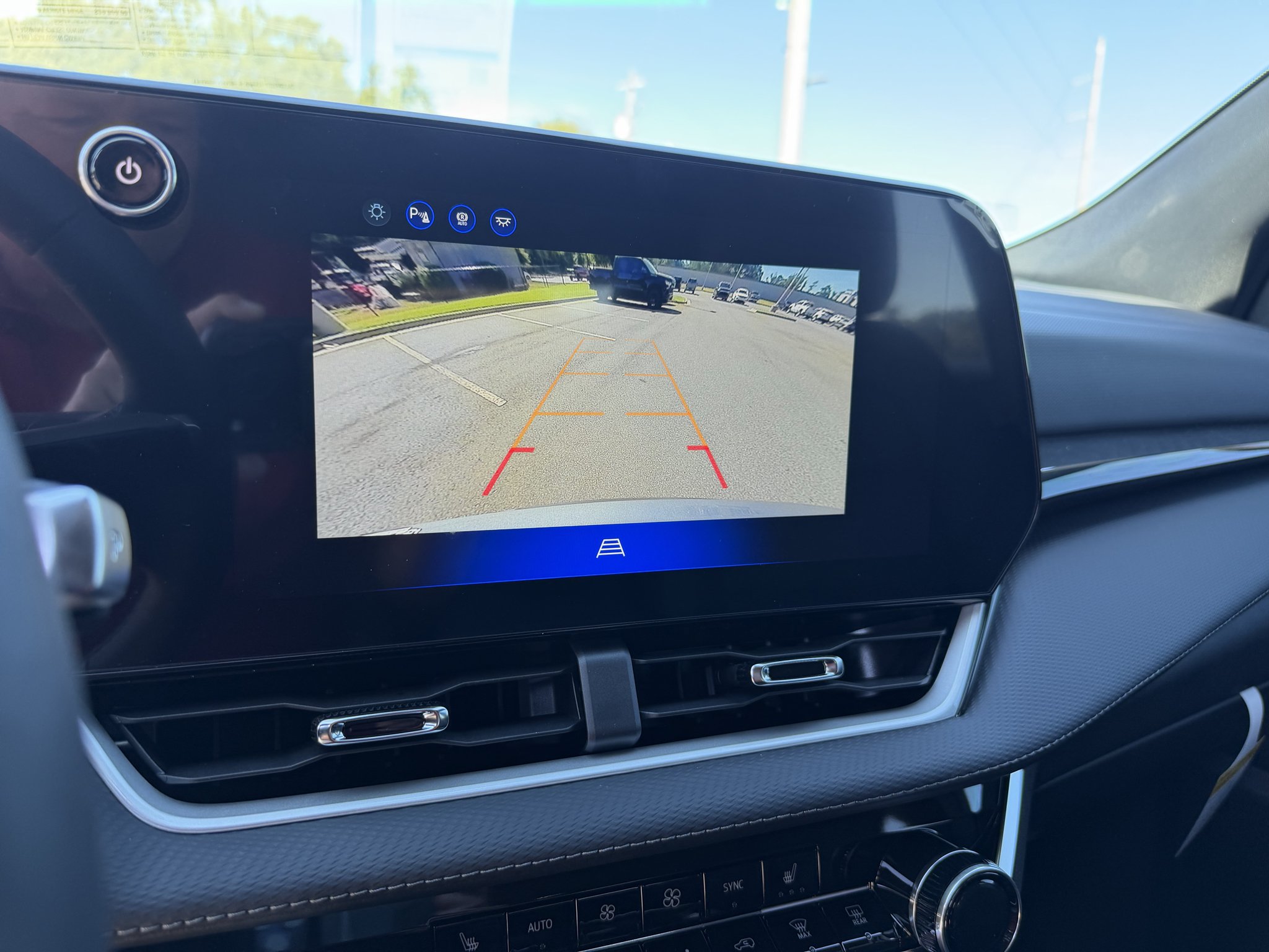2027 Chevrolet Equinox LT - Photo 33