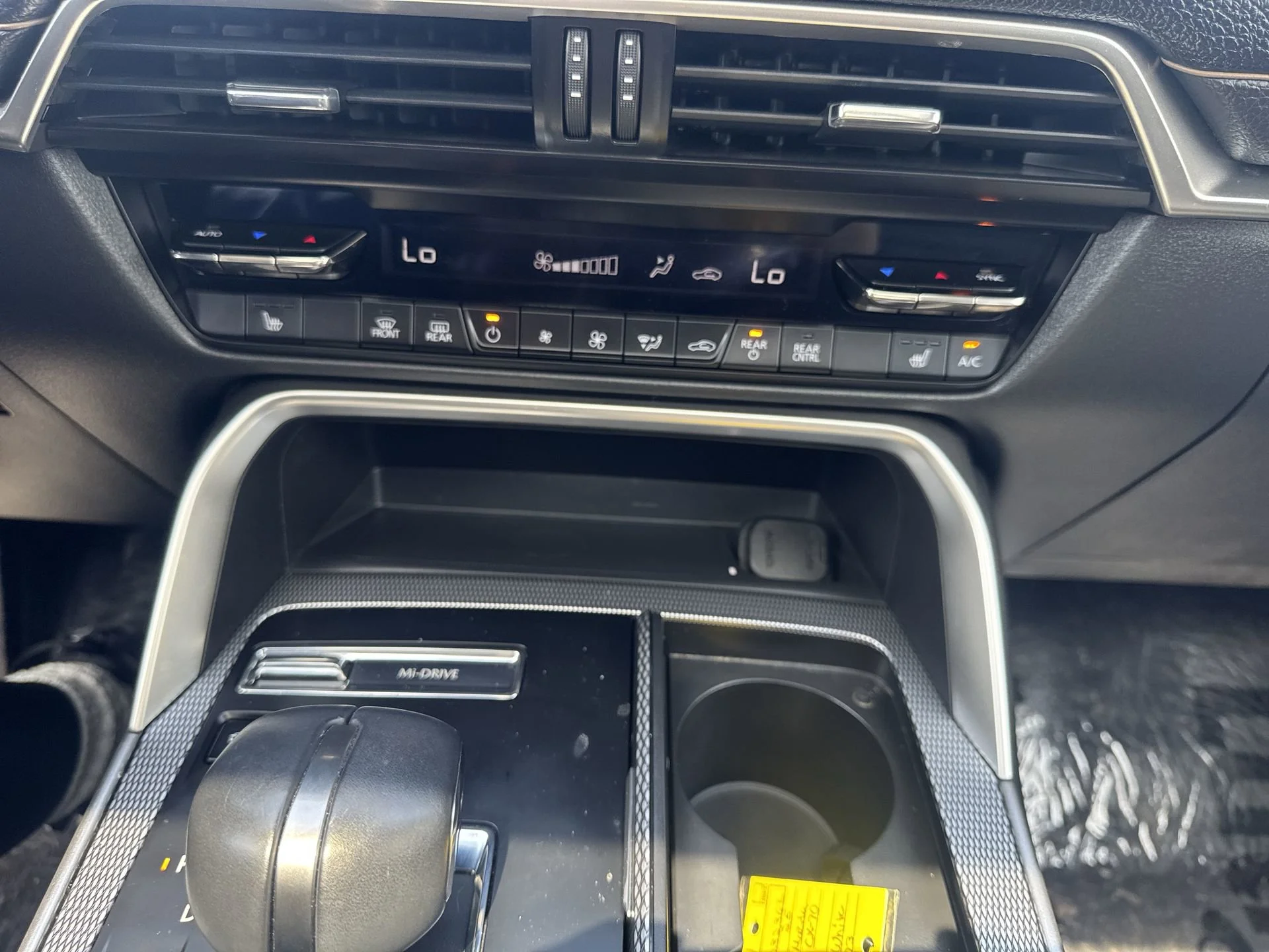 2025 Mazda CX-70 Premium Package - Photo 18