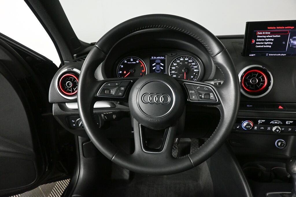 Used 2018 Brilliant Black Audi Premium image 2