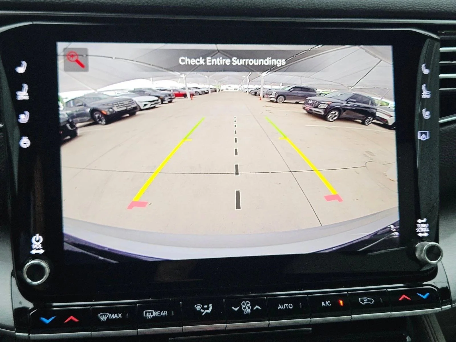 New 2026 Silver-Zynith Exterior Paint Jeep Limited Altitude image 13