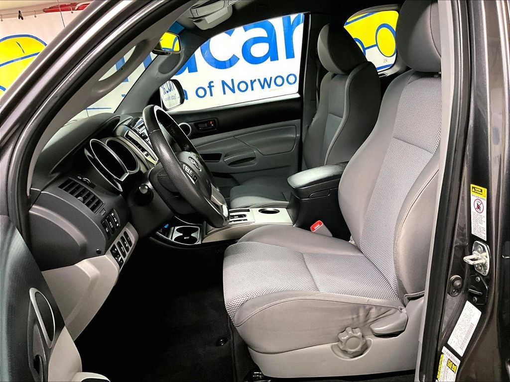 Used 2013 Gray Toyota Base image 10