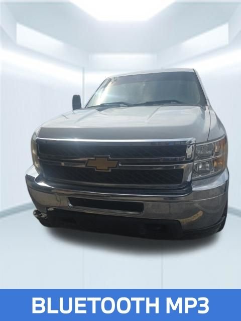 Used 2012 White Chevrolet LT image 2