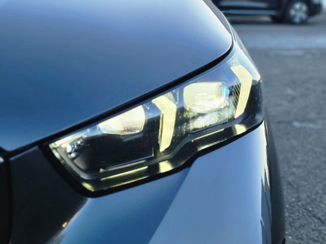 Used 2026 Gray BMW 550e xDrive image 9