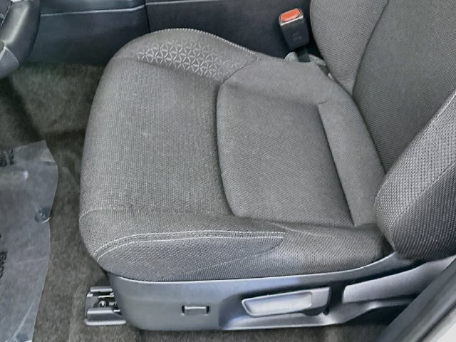 Used 2025 White Toyota SR5 image 19