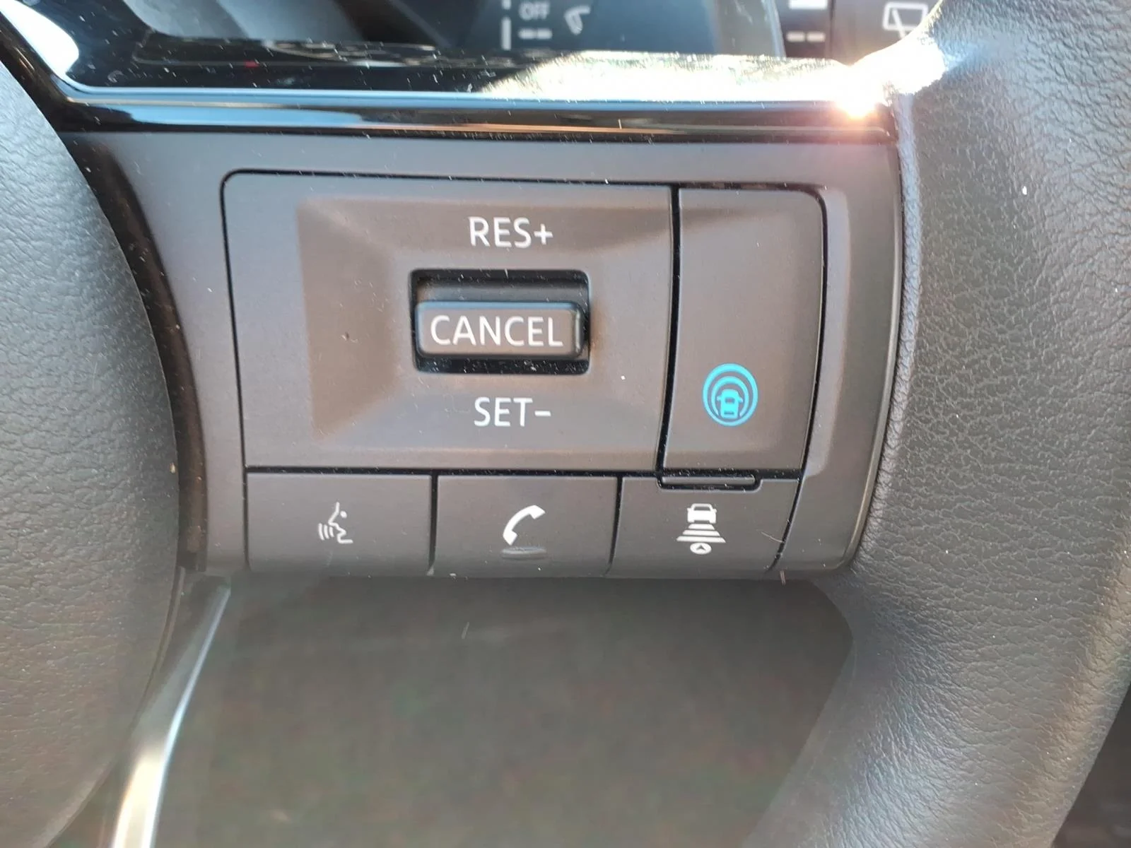 Used 2023 Caspian Blue Metallic Nissan SV image 21