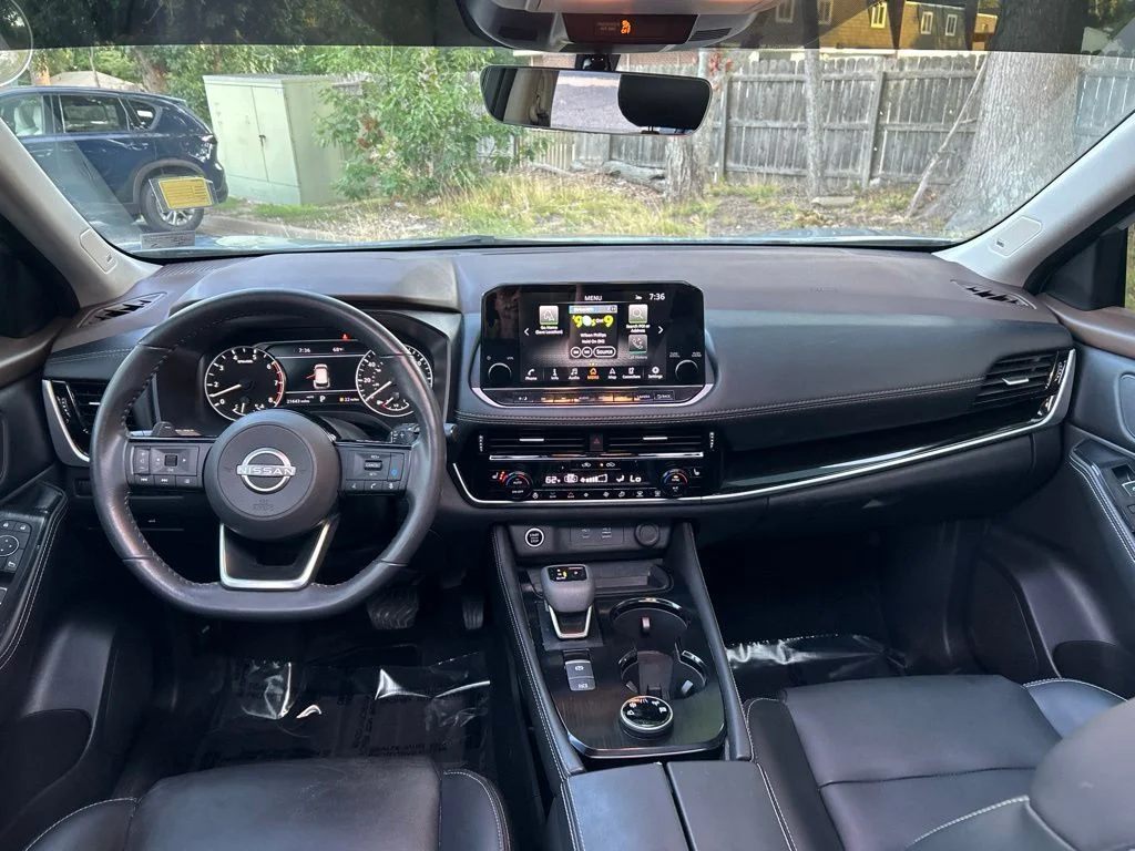 Used 2023 Gray Nissan SL image 26