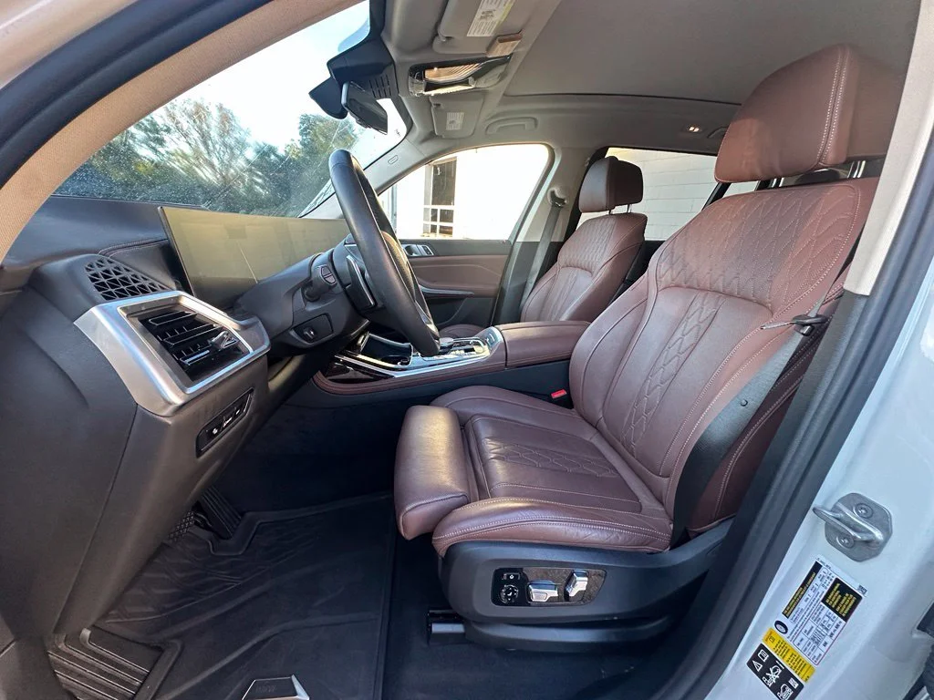 Certified Used 2024 Alpine White BMW xDrive40i image 6