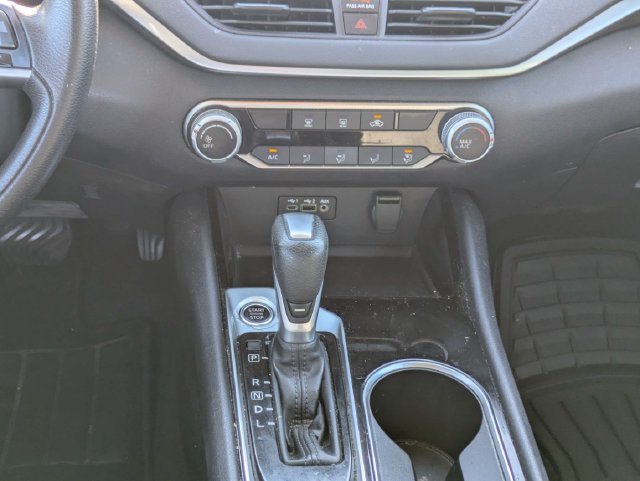 Used 2021 Black Nissan 2.5 SV image 16