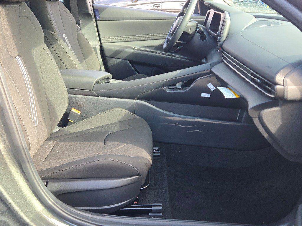 New 2026 Gray Hyundai SEL Sport Premium image 7