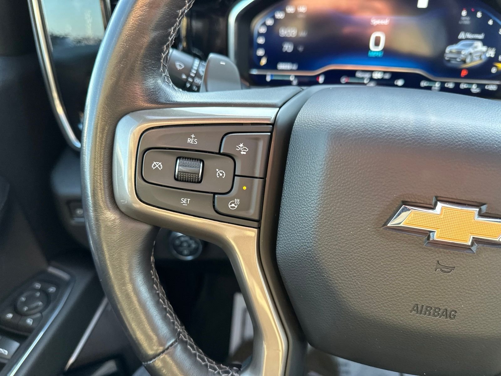 Used 2022 Gray Chevrolet High Country image 57