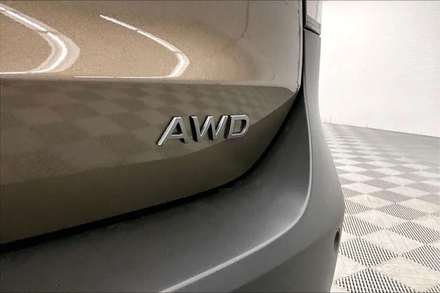 New 2026 Canyon Bronze Metallic Nissan S image 21