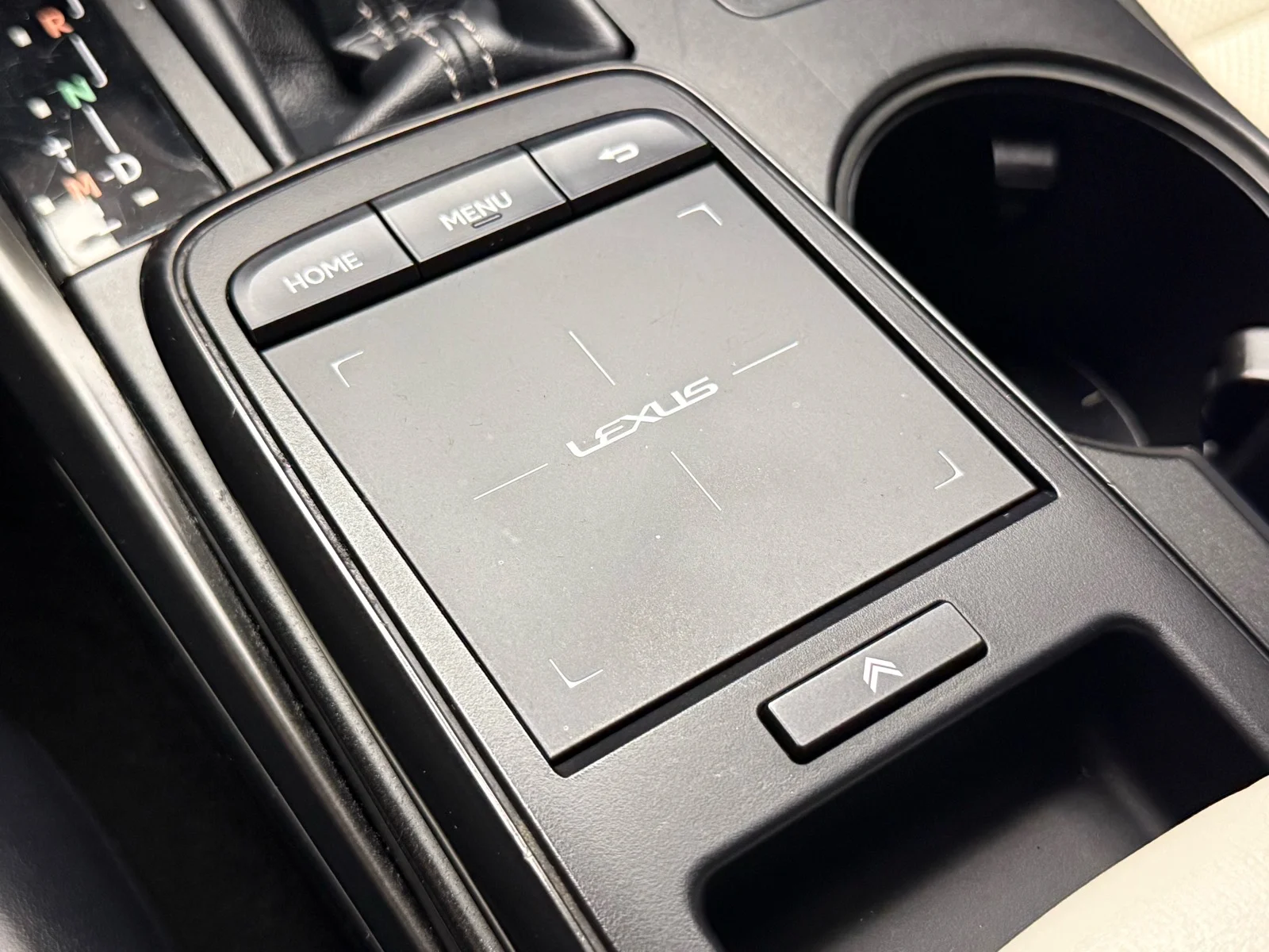 Used 2021 Ultra White (083) Lexus F SPORT image 22