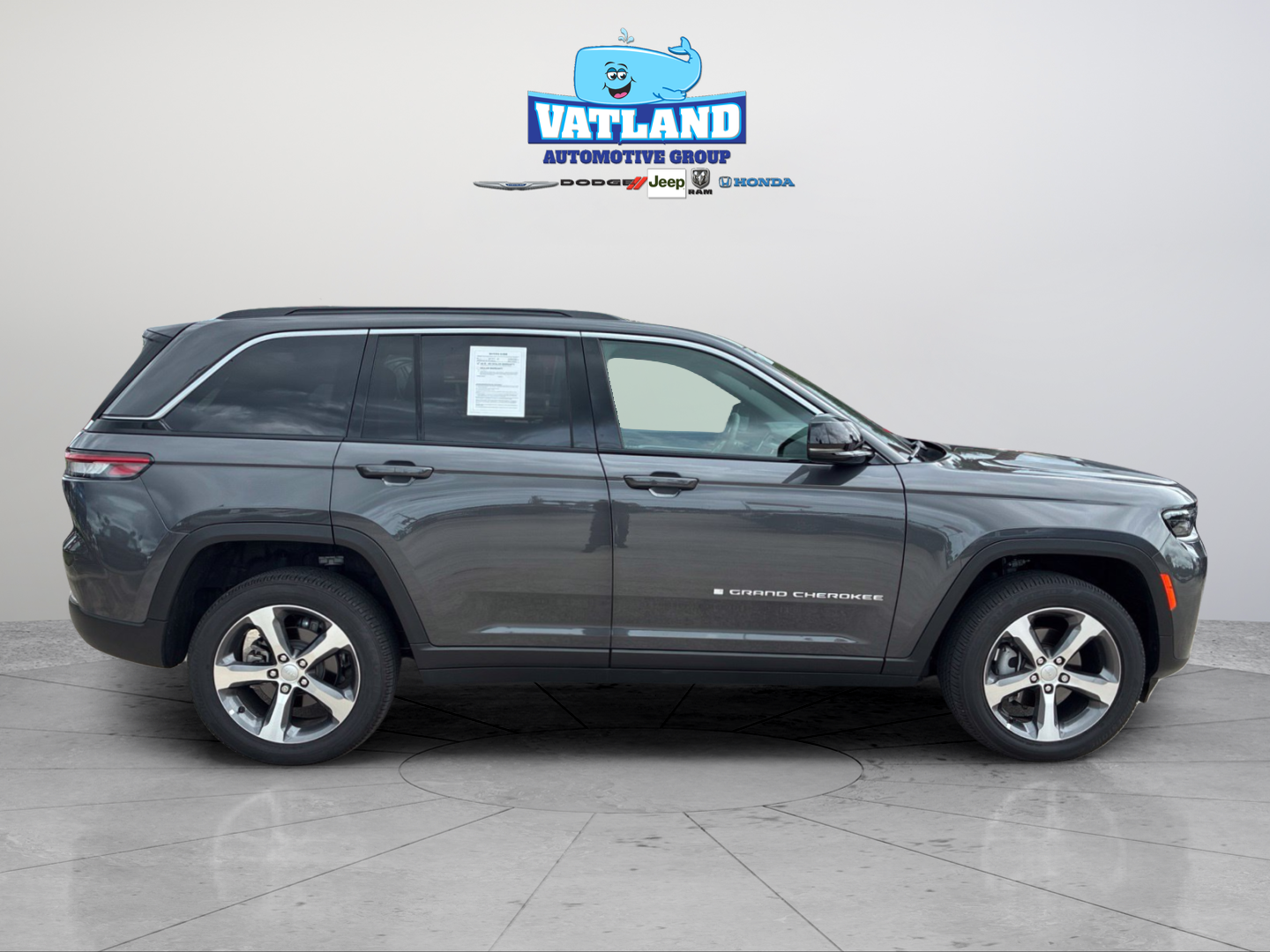 Used 2026 Gray Jeep Limited image 6