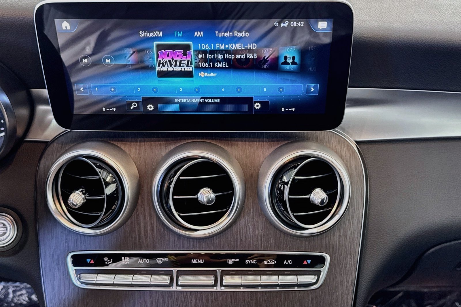 Certified Used 2022 Black Mercedes-Benz GLC 300 image 15