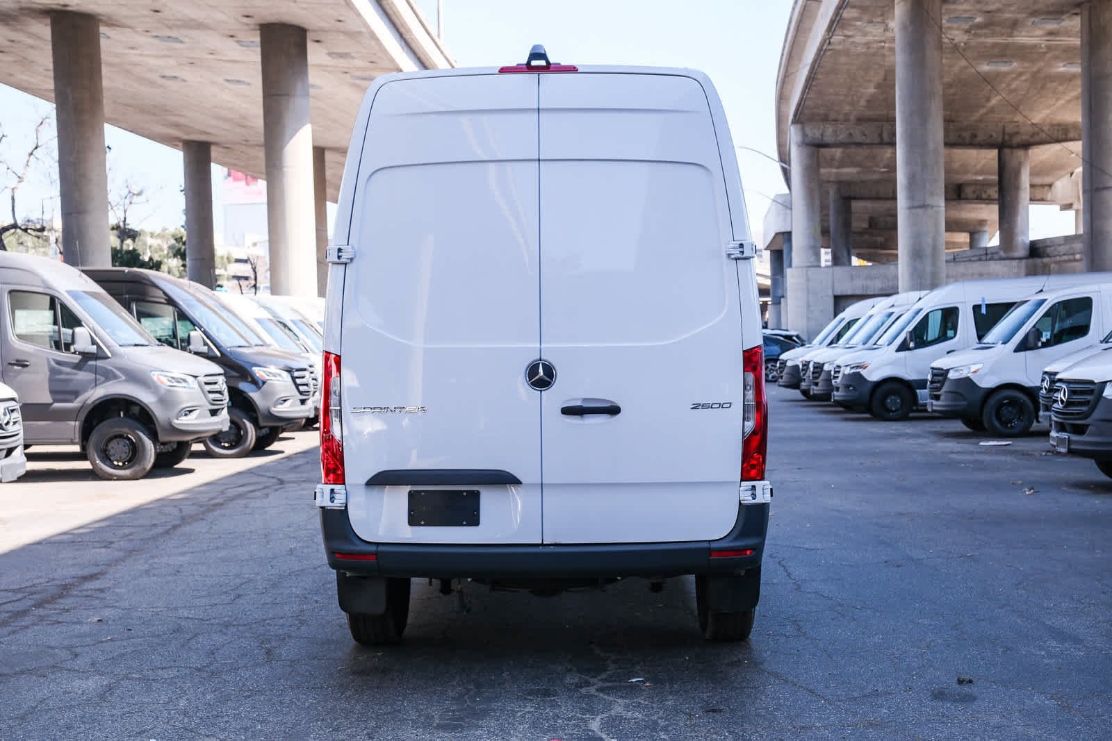 New 2025 Arctic+White Mercedes-Benz Cargo 144 WB  RWD 2.0L 4-Cylinder image 5