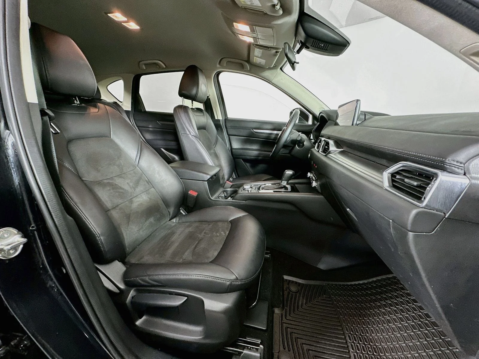 Used 2021 Jet Black Mica Mazda Touring image 28