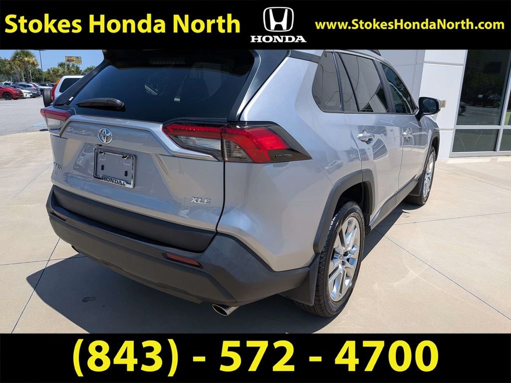 Used 2024 Silver Toyota XLE Premium image 2
