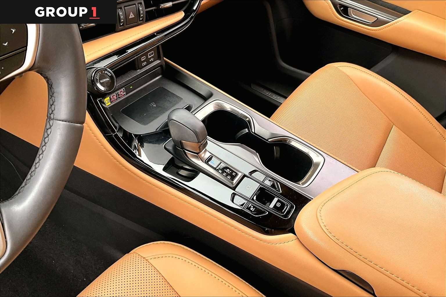 Used 2024 Atomic Silver Lexus Premium image 14