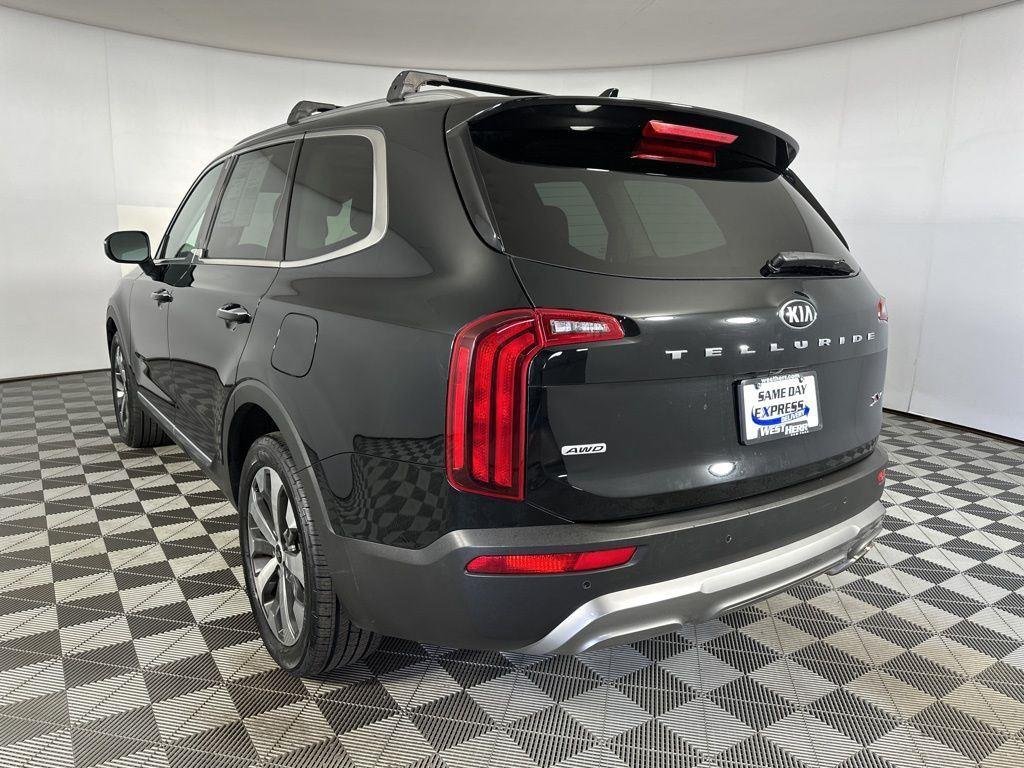 Used 2021 Ebony Black Kia S image 4