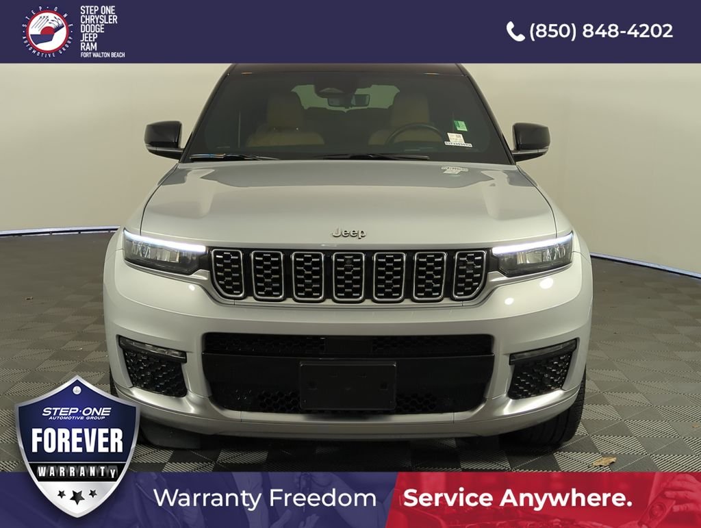 Used 2021 Silver Jeep Summit image 9