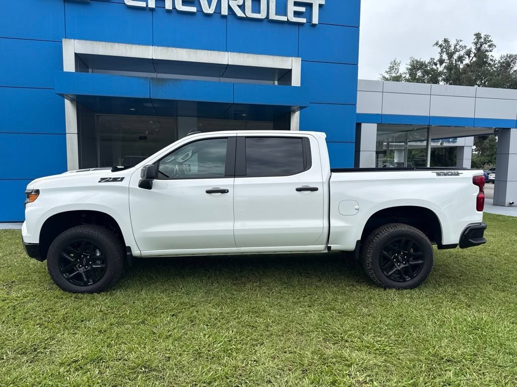 New 2026 Summit White Chevrolet Custom Trail Boss image 7